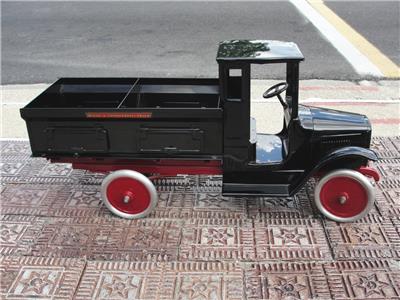 Buddy l sand outlet and gravel truck